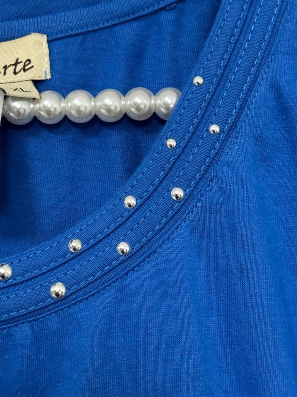 A la Carte Silver Embellished Trim Short Sleeve Tee in Royal Blue - Picture 4 of 9